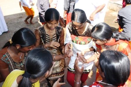 Badaga Girls Dancing