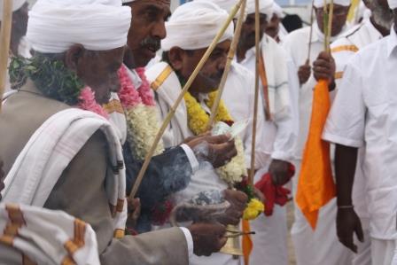 Collecting a temple tax 3